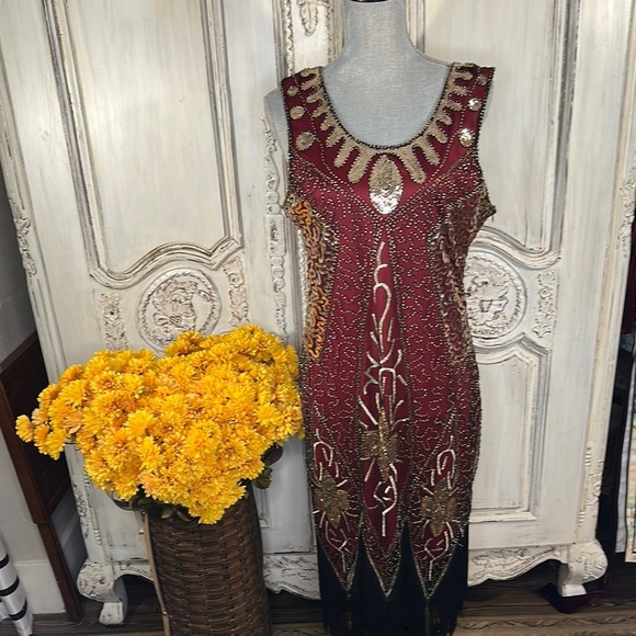 The Roaring 20s  Red and Gold Beaded 1920’s Flapper Dress - Picture 1 of 8